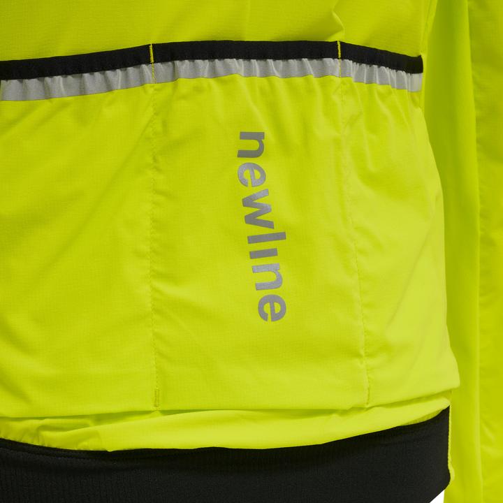 Actual product image Newline Womens Core Bike Jacket (XS)