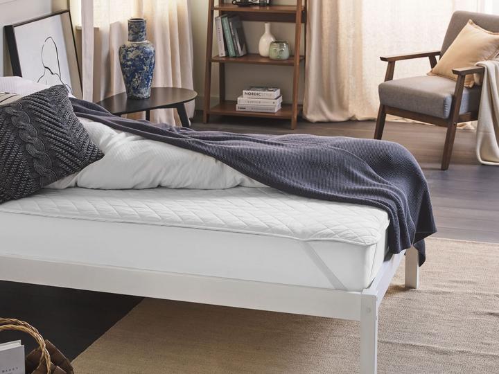 Actual product image Beliani Cotton mattress protector 90 x 200 cm MANASLU (90 x 200 cm)