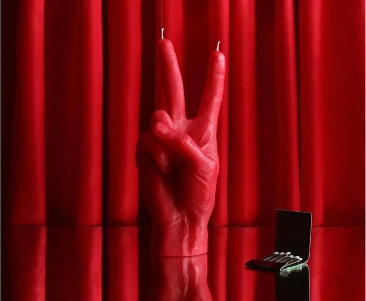 Actual product image Candle Hand Victory (1 pcs.)