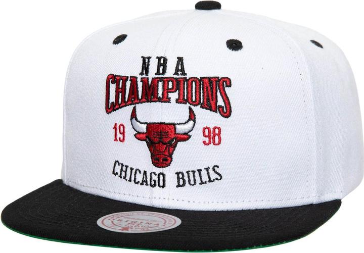Mitchell & Ness Snapback Cap CHAMPIONS Chicago Bulls weiss (One Size)