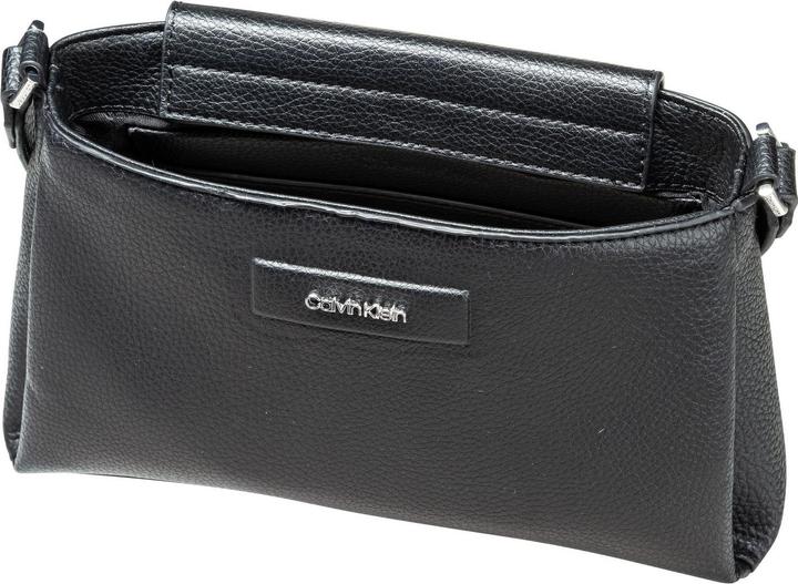 Produktbild Calvin Klein Umhängetasche Dressed Small Flap Crossbody PF22