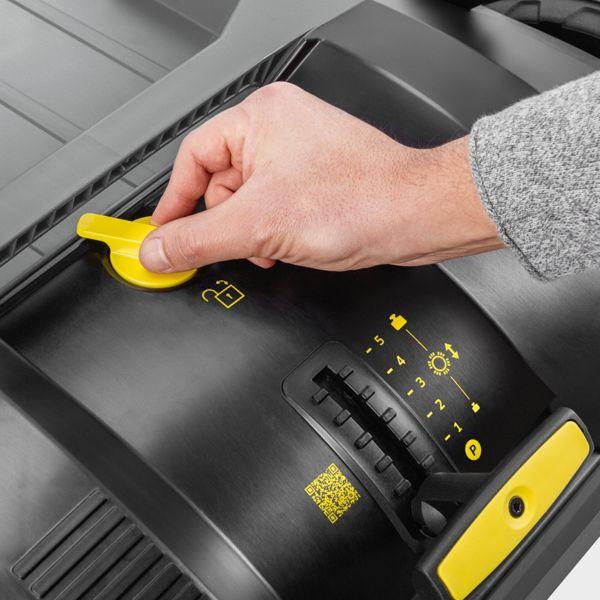 Actual product image Kärcher Professional KM 70/20 C