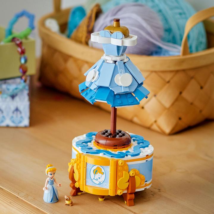 Actual product image LEGO Cinderella's dress (43266, LEGO Disney)