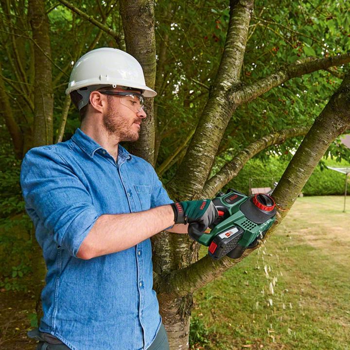 Actual product image Bosch Home & Garden Universal Chain (Battery chain saw)