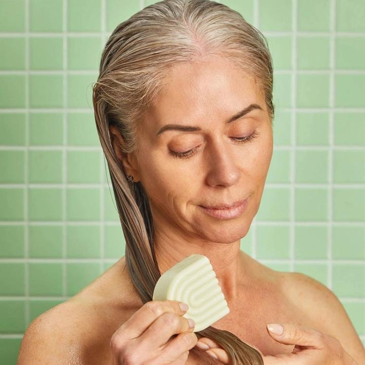 Actual product image Kitsch Conditioner with tea tree and mint