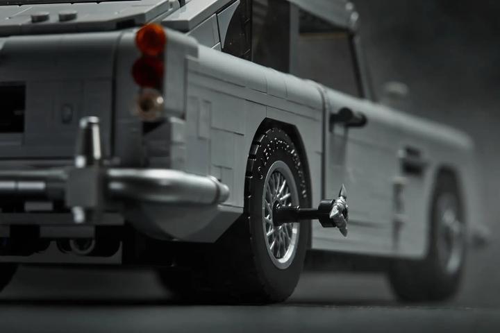 Immagine prodotto LEGO Aston Martin DB5 (10262, LEGO Creator Expert)