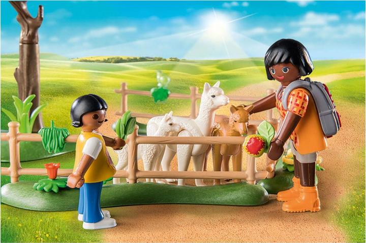 Actual product image Playmobil 71251 Alpaca hike (71251, Playmobil Country)