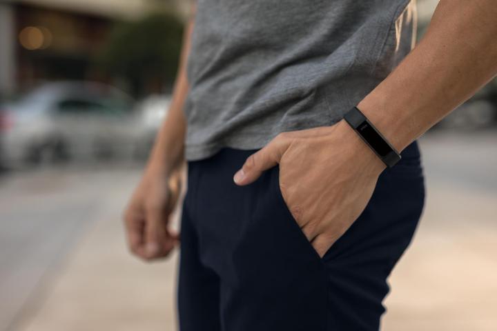 Produktbild Fitbit Alta HR (15 mm)