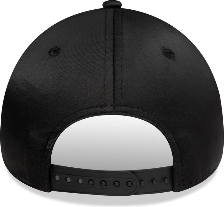 Actual product image New Era 9Forty Damen Cap - SATIN New York Yankees schwarz