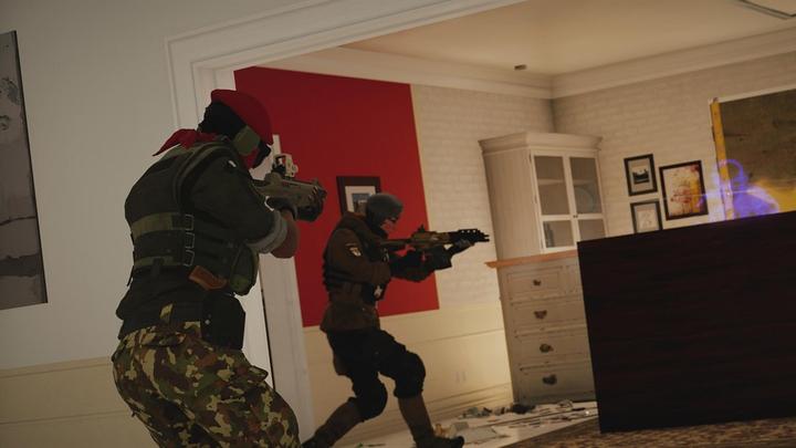 Produktbild Ubisoft Tom Clancy's Rainbow Six Siege Deluxe Edition (Xbox Series X, Xbox One X, IT)