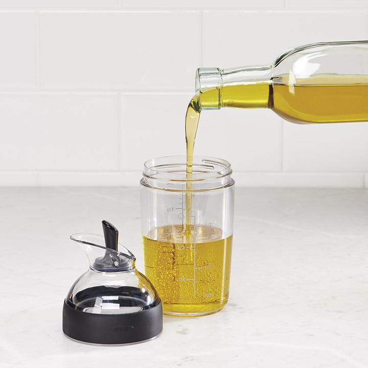 Actual product image OXO Salad dressing shaker (240 ml)