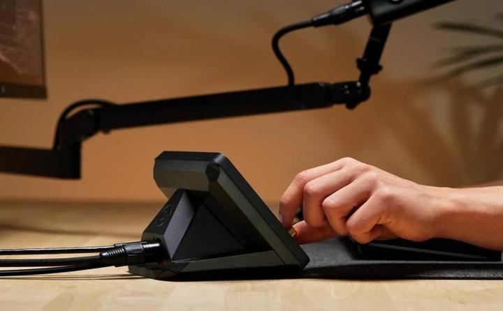 Produktbild Elgato XLR Dock for Stream Deck +