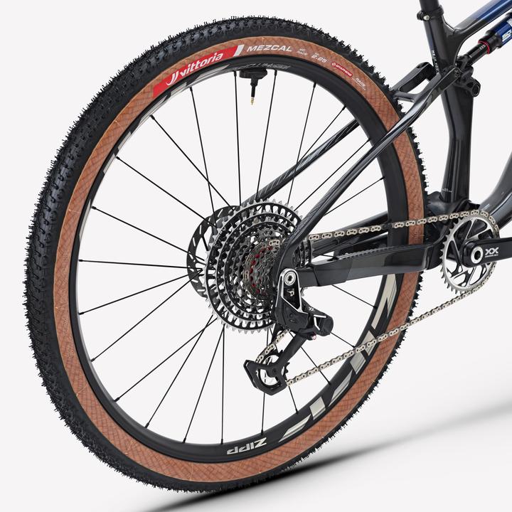 Image du produit Rockrider Vélo VTT tout suspendu XC cadre carbone RACE 940 S LTD, Bleu