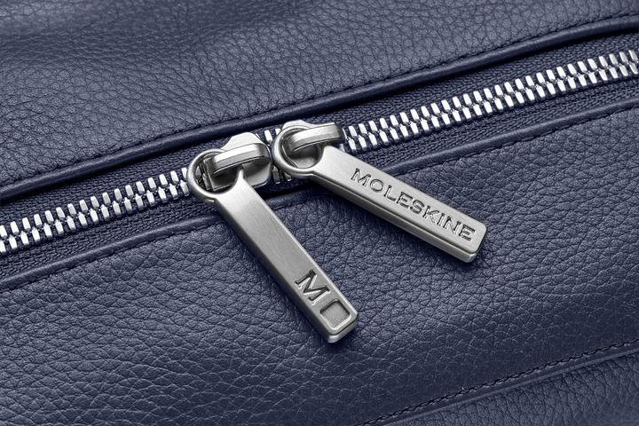 Actual product image Moleskine Classic Lth Backp.Sapphire B (13 l)