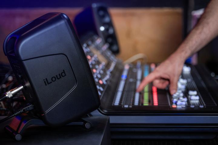 Produktbild IK Multimedia iLoud MTM MKII (Aktiv, Paar, 2x 100 W)