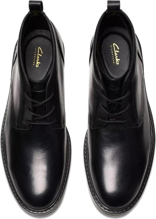 Actual product image Clarks Aldwin Chukka (40)