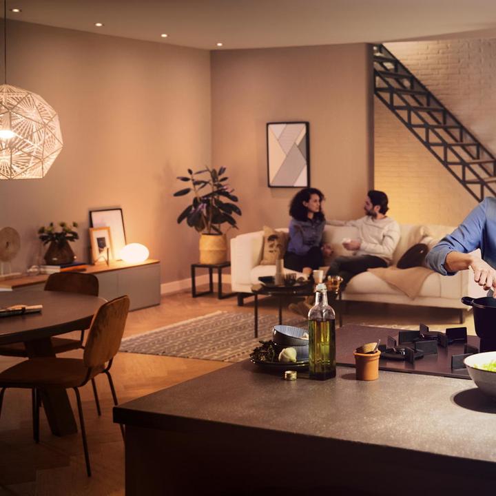 Actual product image Philips Hue White Ambiance (GU10, 5.70 W, 400 lm, 3 x, G)