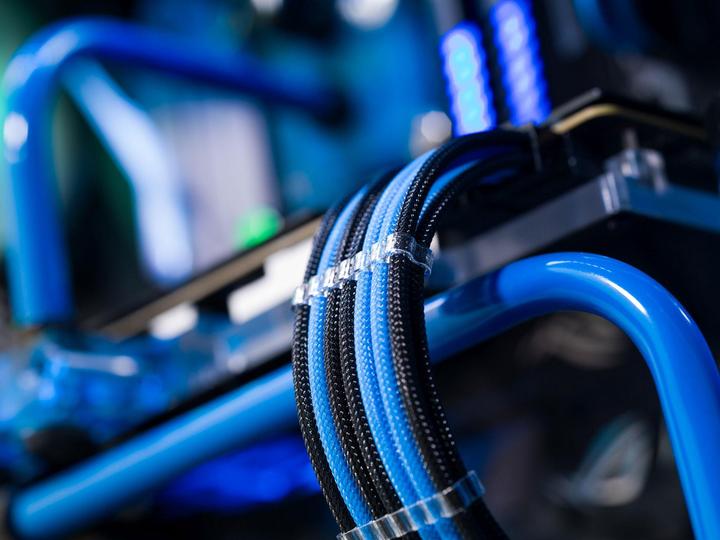 Produktbild Joule Performance Core 5 mit GTX 1080Ti (Intel Core i7-8700K, 16 GB, 500 GB, GeForce GTX 1080 Ti)