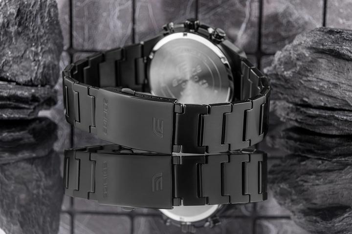 Produktbild Casio EFS-S630DC-2AVUEF (Sportuhr, 44 mm)
