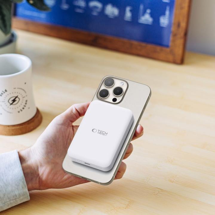Immagine prodotto Tech-Protect LifeMag PB11 Powerbank con porta USB-C MagSafe 10000mAh 15W - bianco + cavo USB-C (10000 mAh, 15 W)