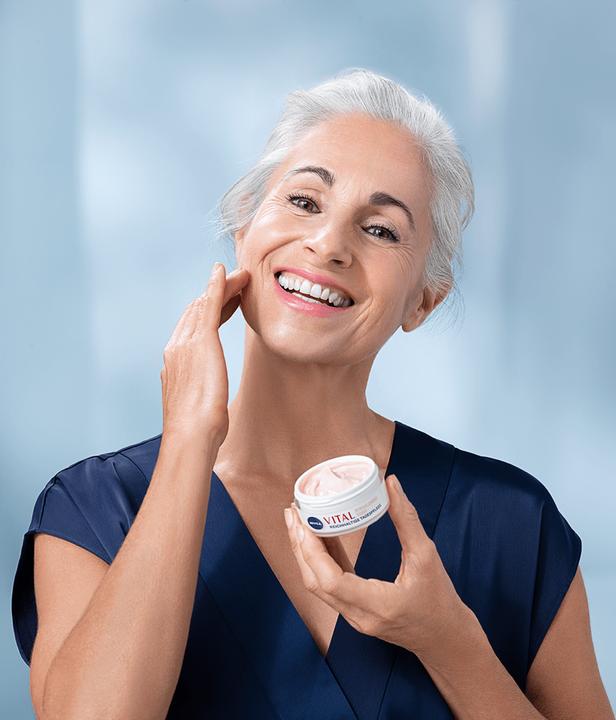 Productafbeelding NIVEA Vital Anti-Age Dagverzorging Stralende Teint Pot 50 ml (50 ml, Dagcrème)