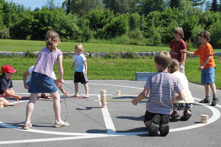 Produktbild Pedalo Teamspiel-Box Eins