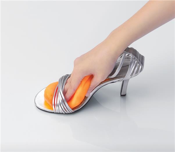 Actual product image Cyber Clean Cleaning compound for shoes 145gr. (1 x)