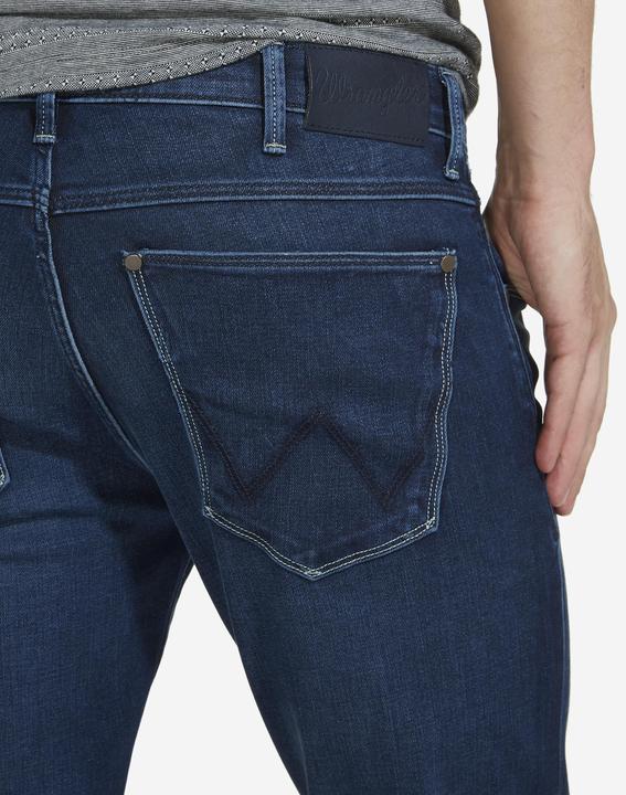 Actual product image Wrangler Larston Stretch
