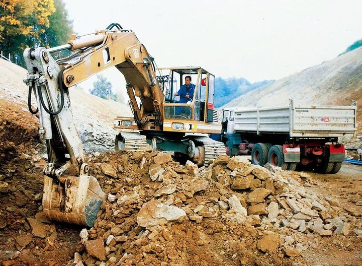 Produktbild Jahrbuch Baumaschinen 2023 (Deutsch, 2022)