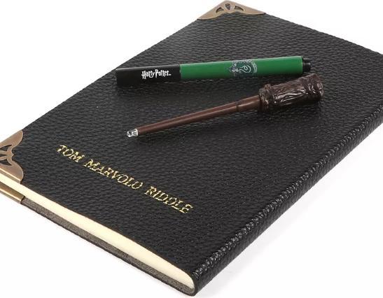 Image du produit Wow! Stuff Journal de Tom Riddle (A5, Blanc, Couverture rigide)