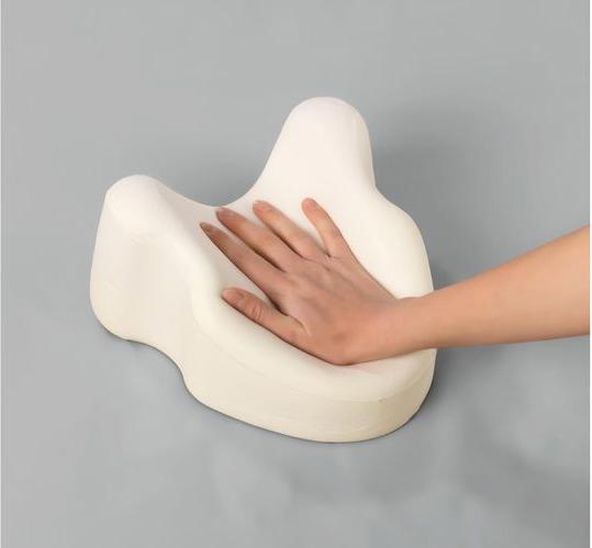 Actual product image Maxxmee Sleeping pillow for side sleepers (25 x 24 cm)