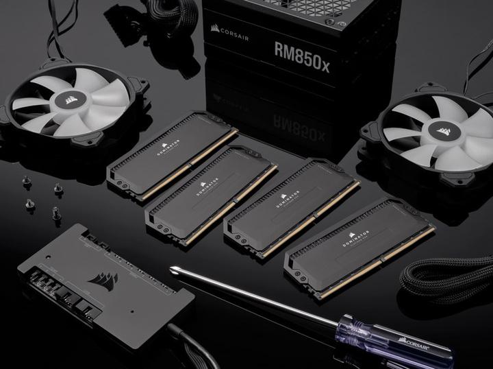 Actual product image Corsair Dominator Platinum RGB (2 x 16GB, 5600 MHz, DDR5 RAM, DIMM)