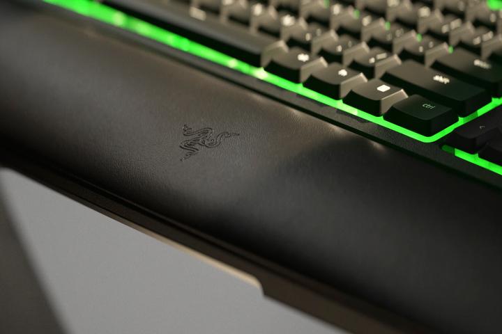 Produktbild Razer Ornata V2 (DE, Kabelgebunden)