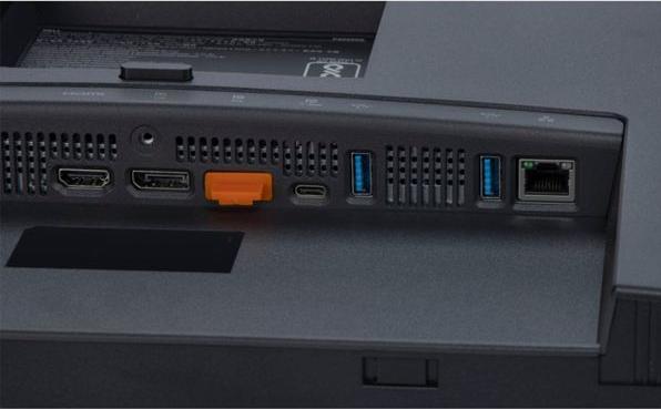 Actual product image Dell Pro Plus P3225DE (2560 x 1440 pixels, 31.50")