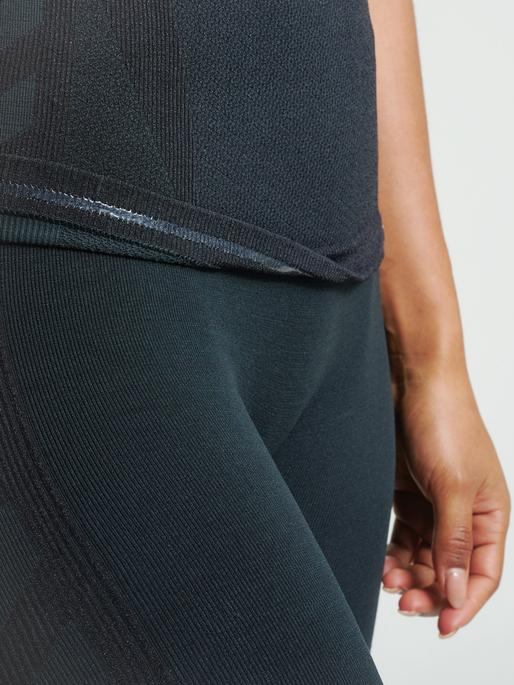 Actual product image hummel Clea Seamless Top (L)