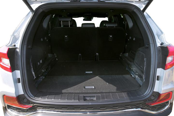 Immagine prodotto Aristar Vaschetta portaoggetti per SsangYong Rexton dal 2017 ad oggi (5 posti)
