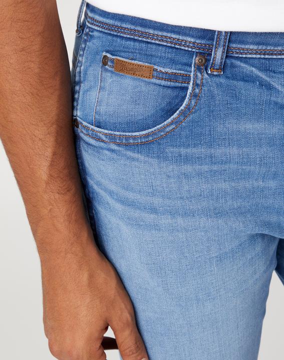 Actual product image Wrangler Texas Slim Jeans (W30/L34)