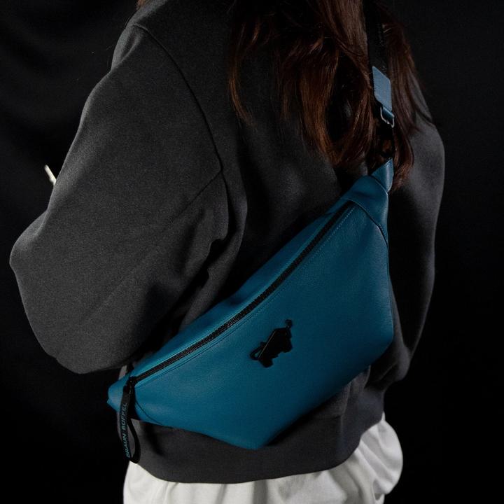 Actual product image Braun Büffel Capri Gürteltasche RFID Schutz Leder 35 cm