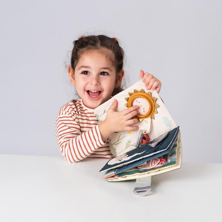 Produktbild Taf Toys Aktivitätenbuch Fantasy (Deutsch, Französisch, Italienisch, Englisch, Schweizerdeutsch)