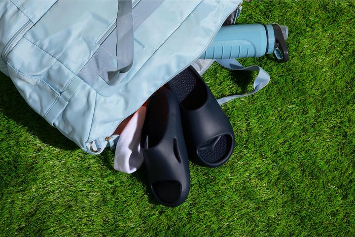 Actual product image Crocs Mellow Recovery Slide (43, 43.5, 44, 43 1/3)