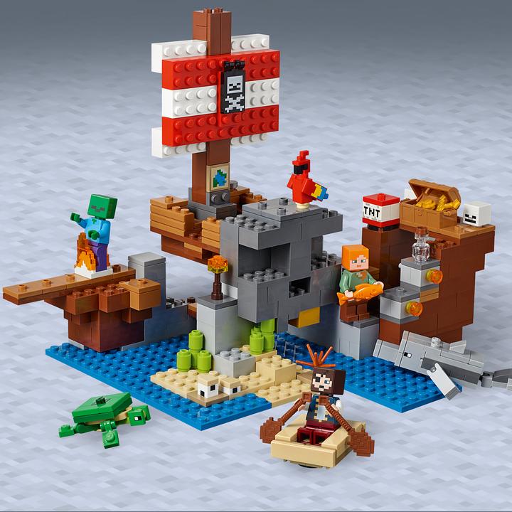Actual product image LEGO The Pirate Ship Adventure (21152, LEGO Minecraft)