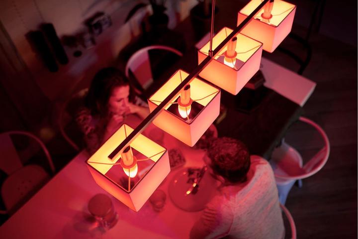 Produktbild Philips Hue White & Color Ambiance Erweiterung (E14, 6.50 W, 470 lm, 1 x, G)