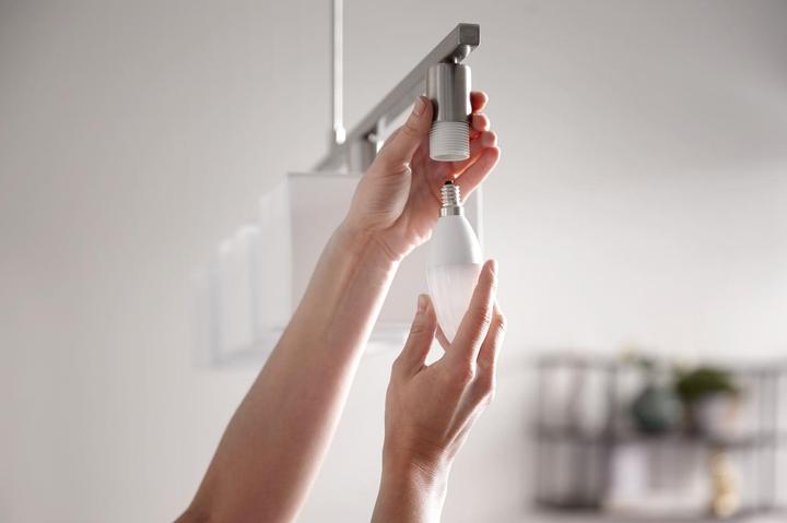 Produktbild Philips Hue White & Color Ambiance Erweiterung (E14, 6.50 W, 470 lm, 1 x, G)