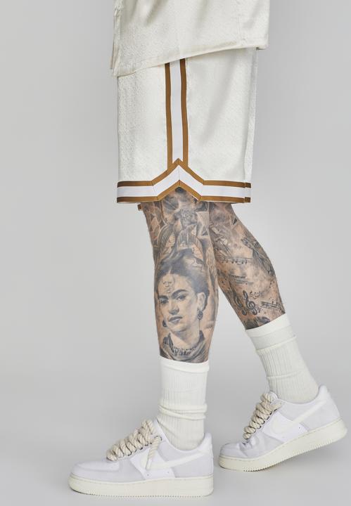 Actual product image Siksilk Resort shorts in ecru (M)