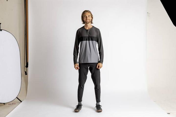 Produktbild iXS Flow XTG long sleeve Henley (M)