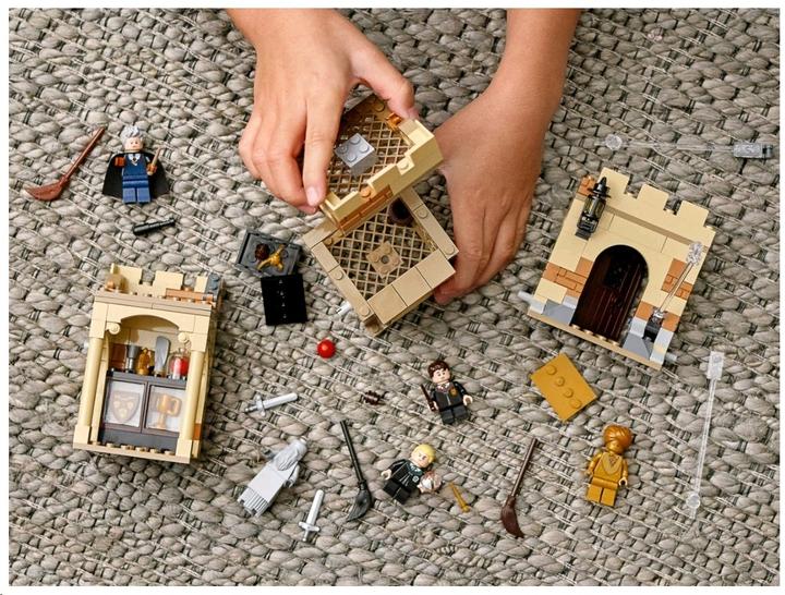 Immagine prodotto LEGO Hogwarts: prima lezione di volo (76395, LEGO Harry Potter)