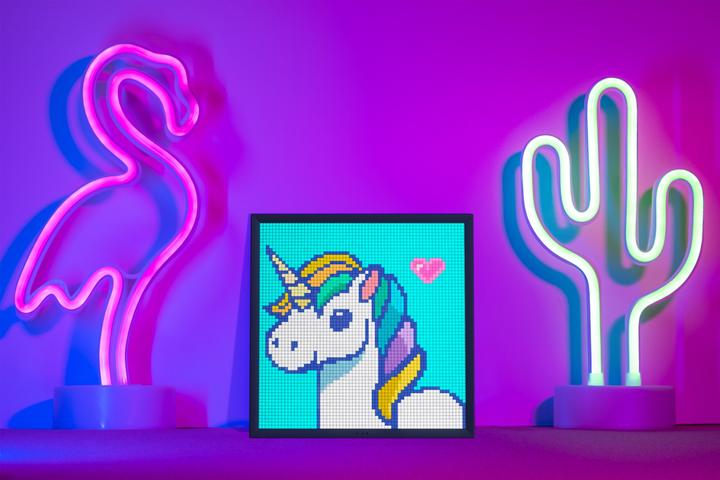 Actual product image Divoom Pixoo 64 (10.30", 64 x 64 pixels)