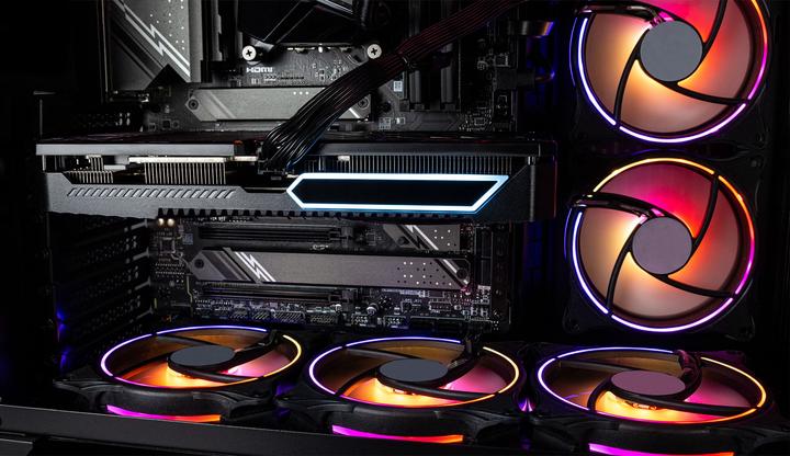 Produktbild Captiva Ultimate Gaming R89-376 Ryzen 9 RTX 5090 (AMD Ryzen 9 9900X, 64 GB, 4000 GB, GeForce RTX 5090)