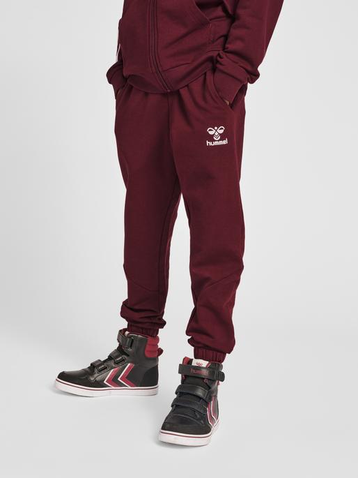 Actual product image hummel Nuette Pants (152)