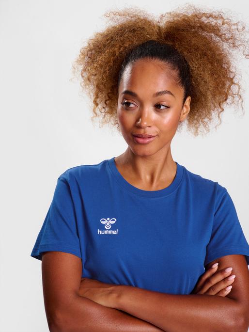 Actual product image hummel HMLGO 2.0 T-SHIRT S/S WOMAN (S)
